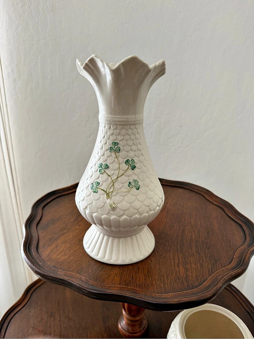 Belleek Templemore Vase in White & Green